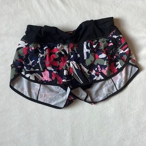 ✨lululemon shorts✨